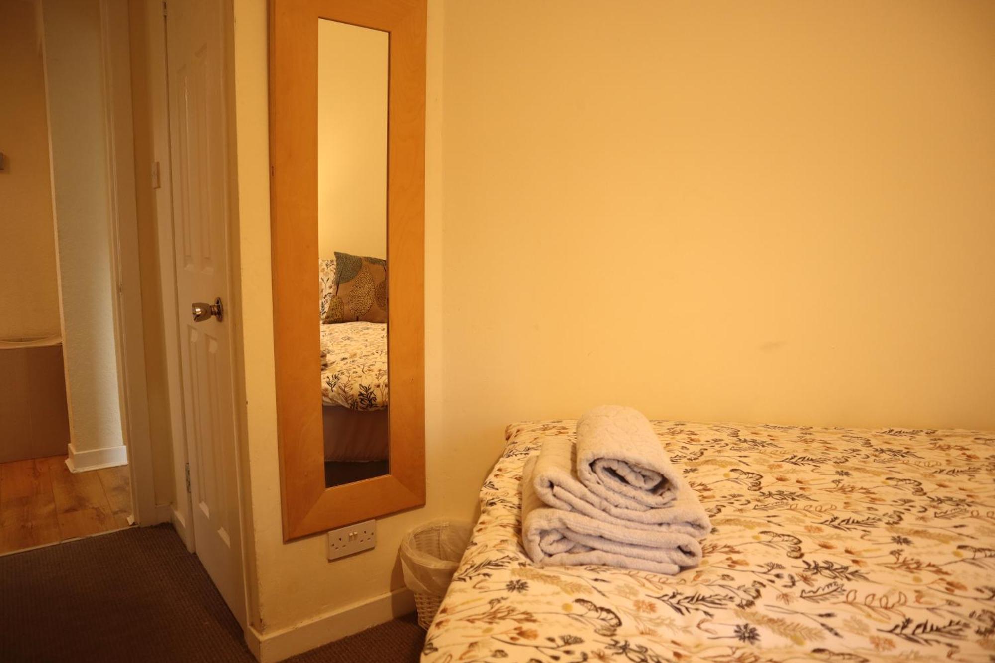 3 Bedrooms Flat In Central Edinburgh Old Town Sleeps 6 Bagian luar foto