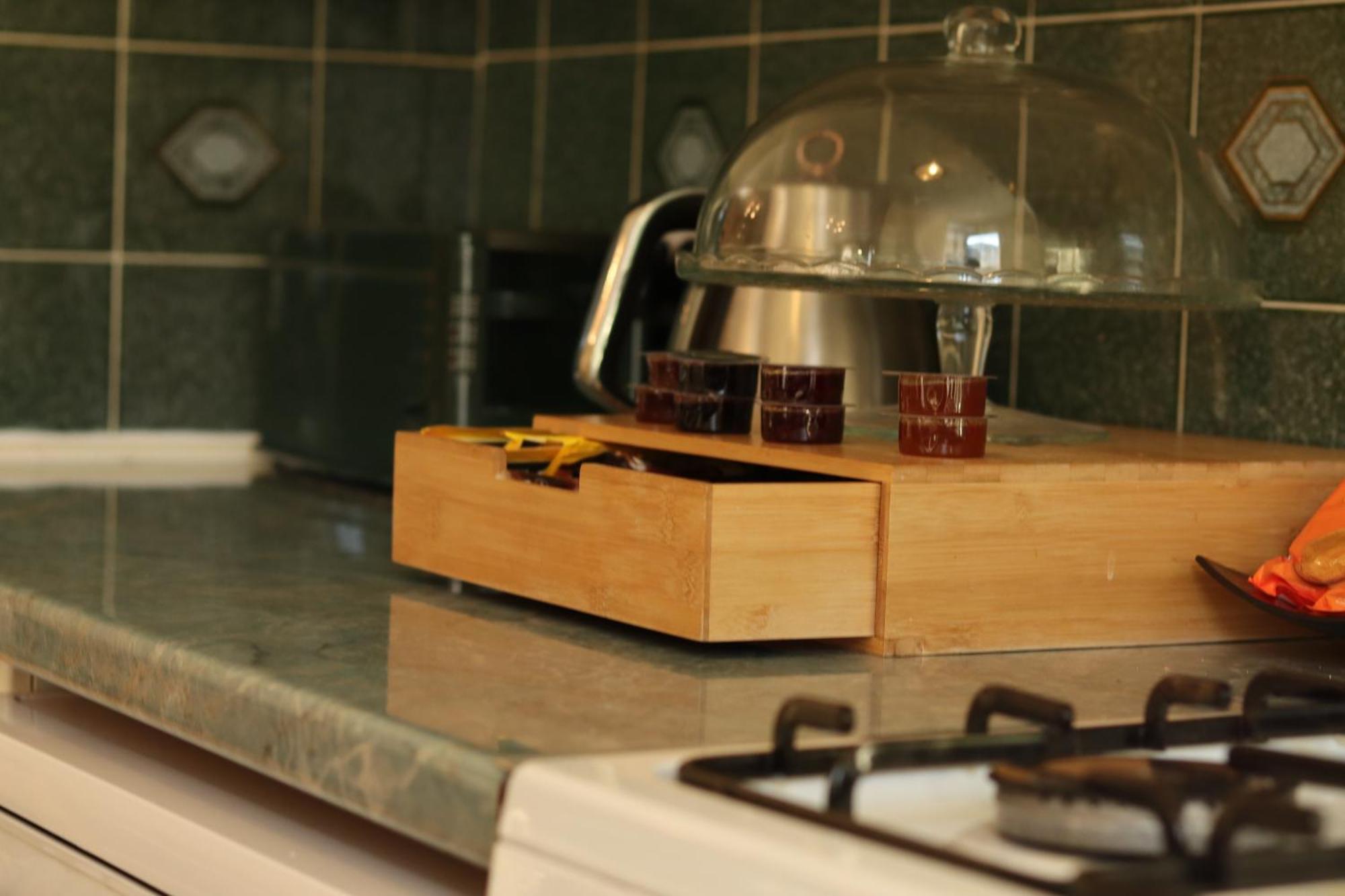 3 Bedrooms Flat In Central Edinburgh Old Town Sleeps 6 Bagian luar foto